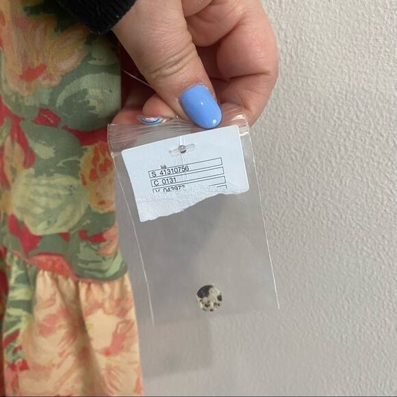 Kimchi Blue Rebecca Coral Floral Sleeveless High Neck Romper NWOT Sz S - Picture 5 of 13